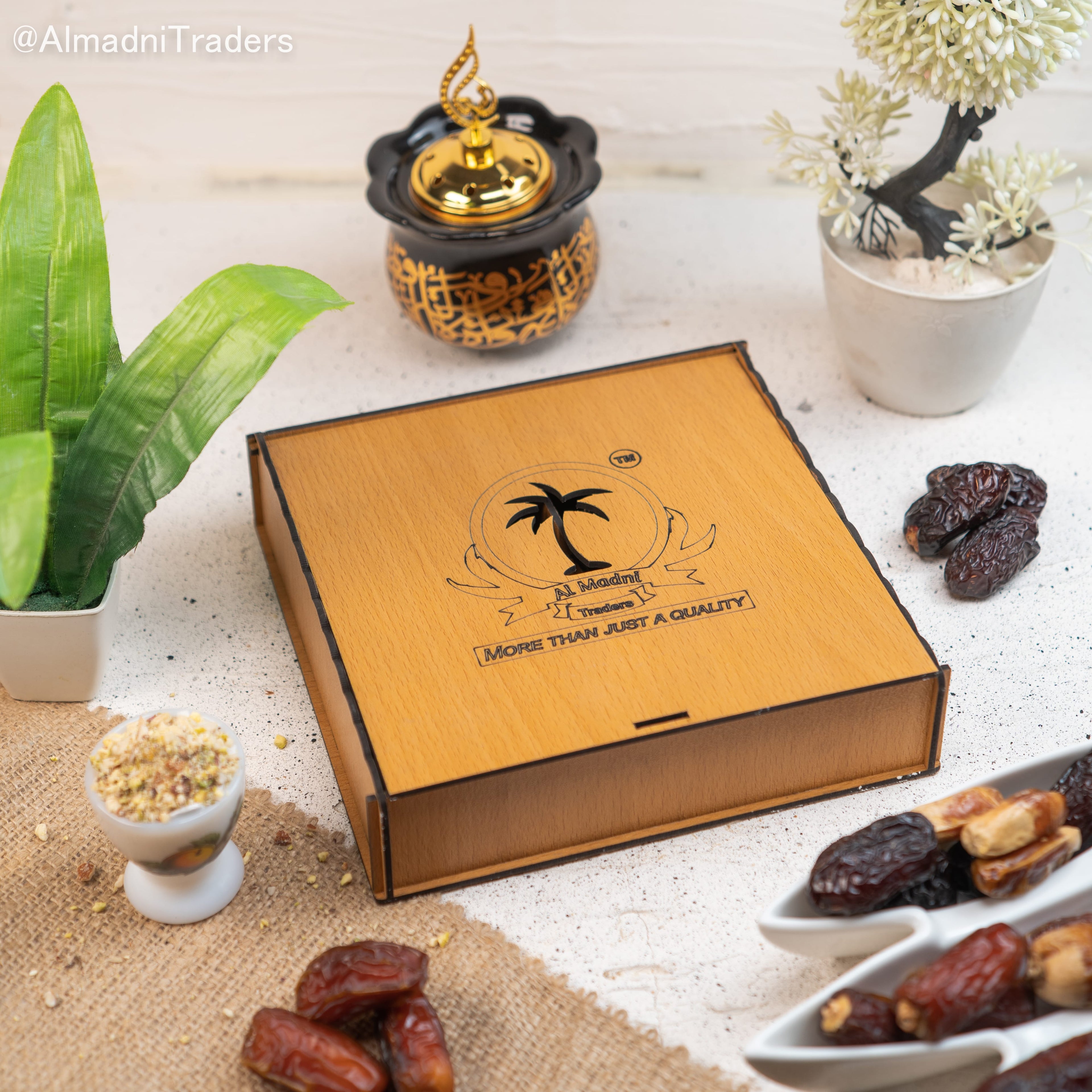 Al Ihtifal Gift Basket (Arabian Dates & dry fruits) wooden basket for gift