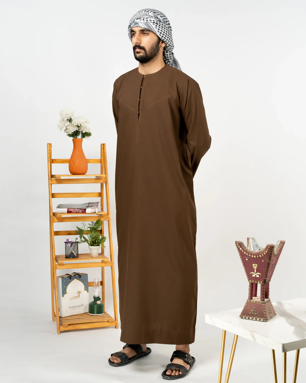 Saudi Brown Thobe (Collarless)