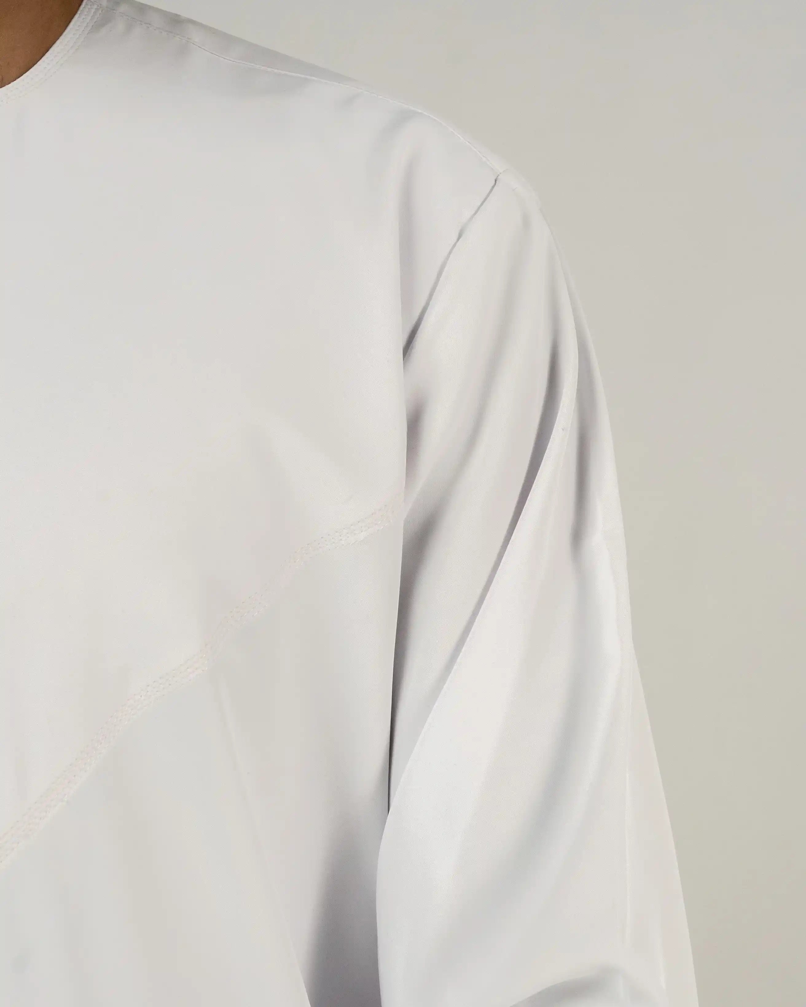 Saudi White Thobe (Colorless)